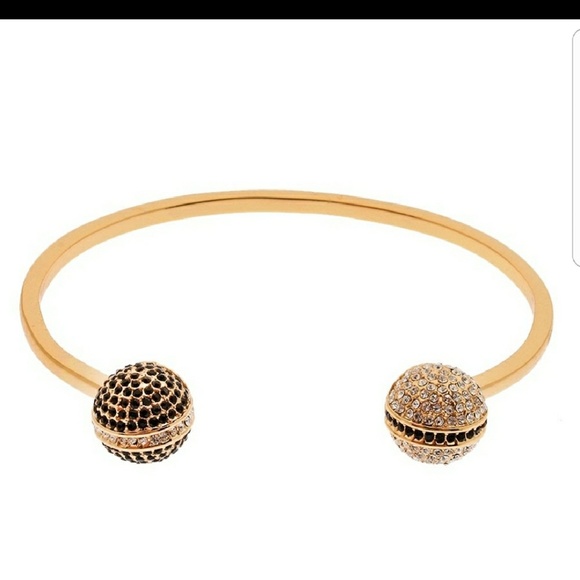 💦18k Gold plated Czech Grystal Bangle. - Picture 3 of 3